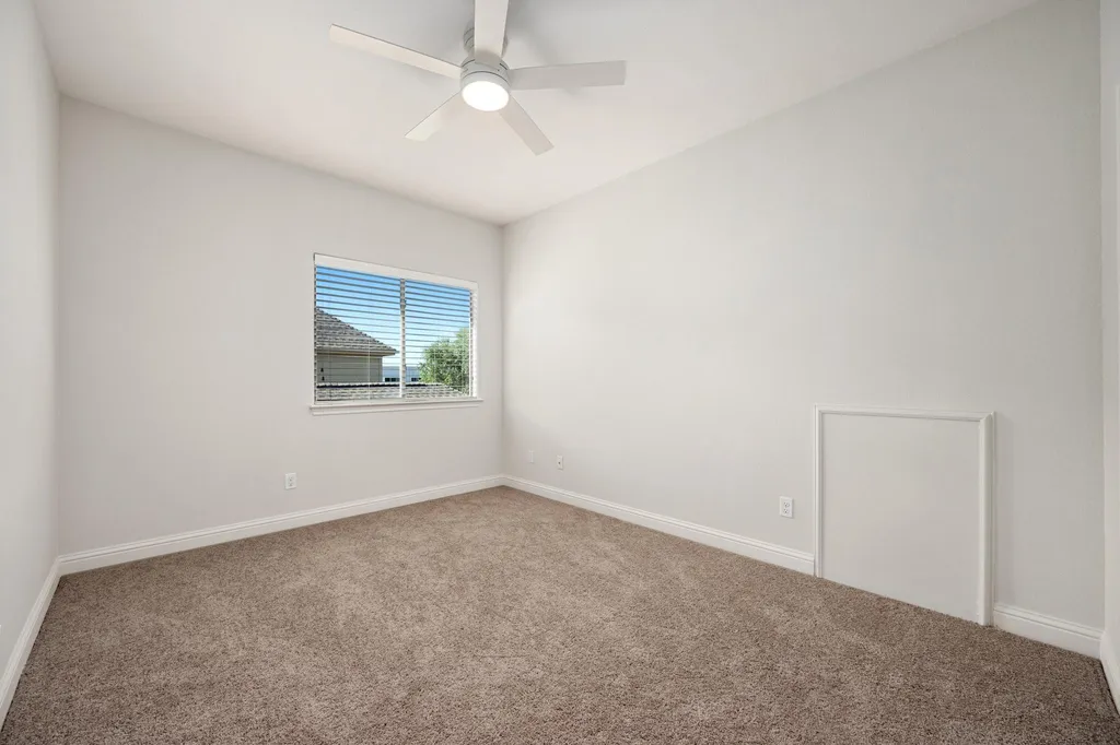 8620 Alophia Drive Austin TX 78739
