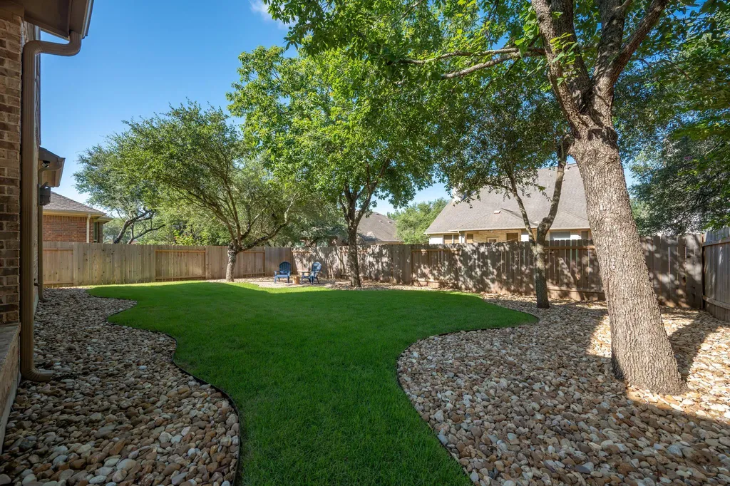 8620 Alophia Drive Austin TX 78739