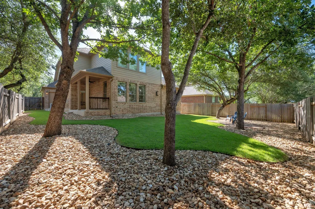 8620 Alophia Drive Austin TX 78739
