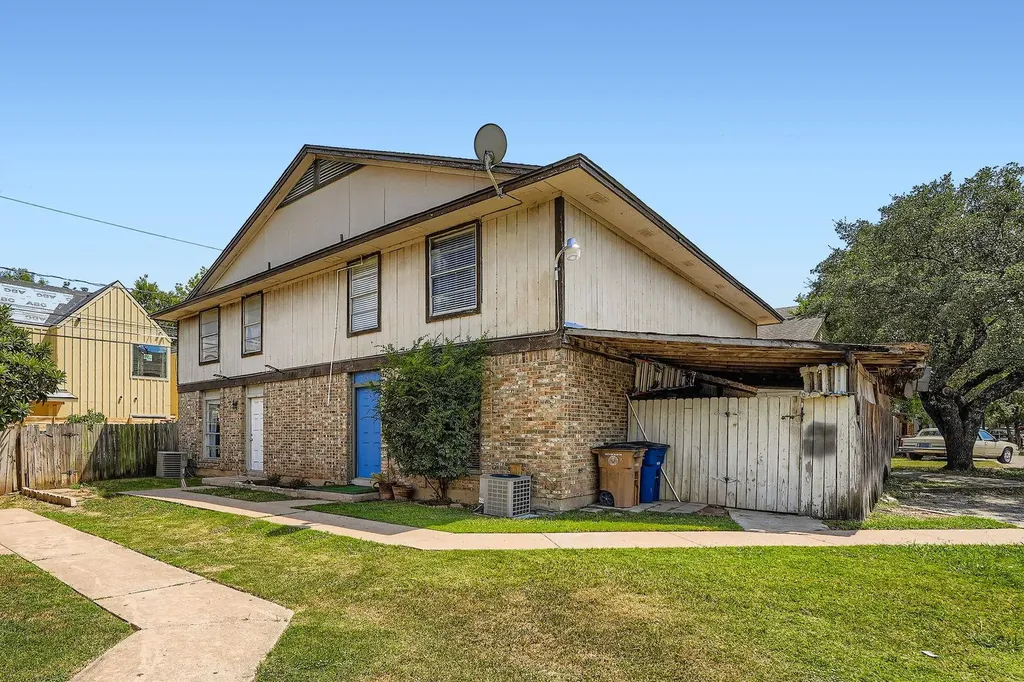 5803 Cougar Drive Austin TX 78745