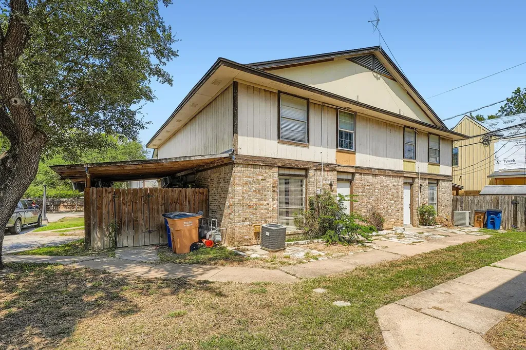 5803 Cougar Drive Austin TX 78745