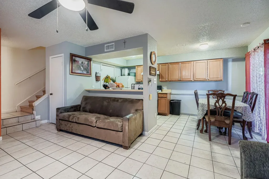5803 Cougar Drive Austin TX 78745
