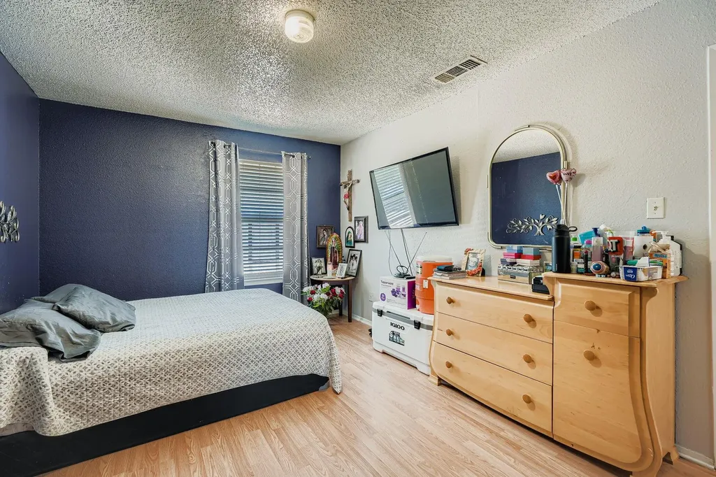 5803 Cougar Drive Austin TX 78745