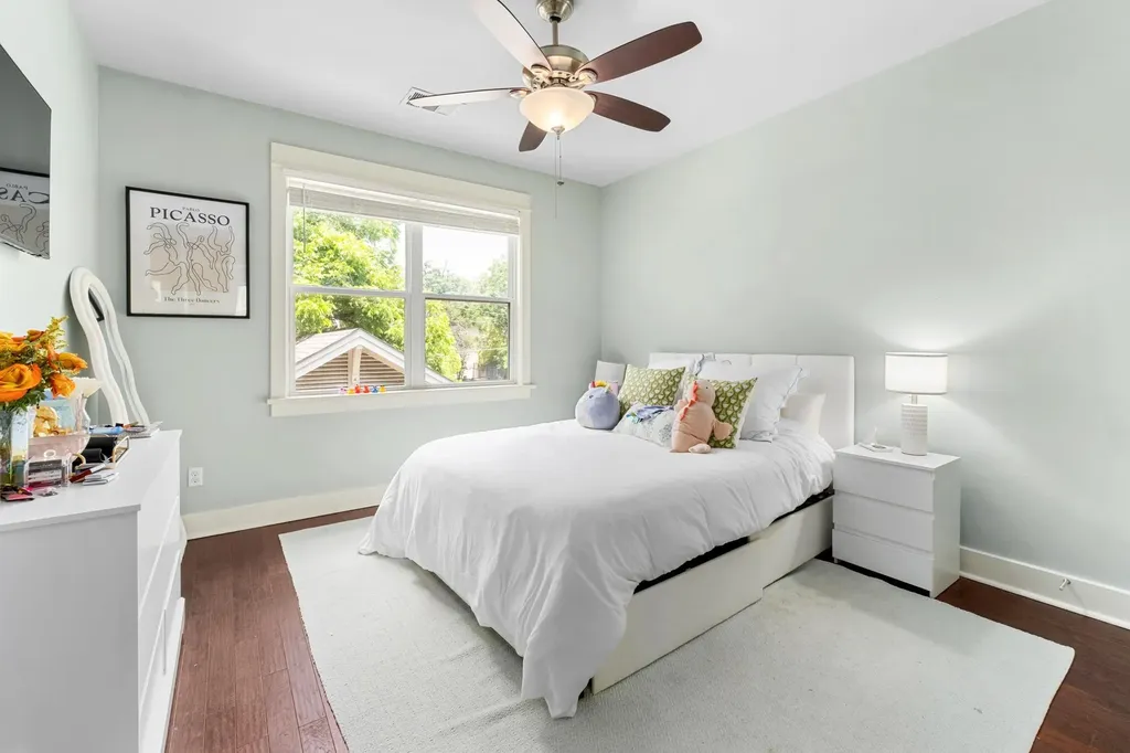 1008 W 22nd Street Austin TX 78705