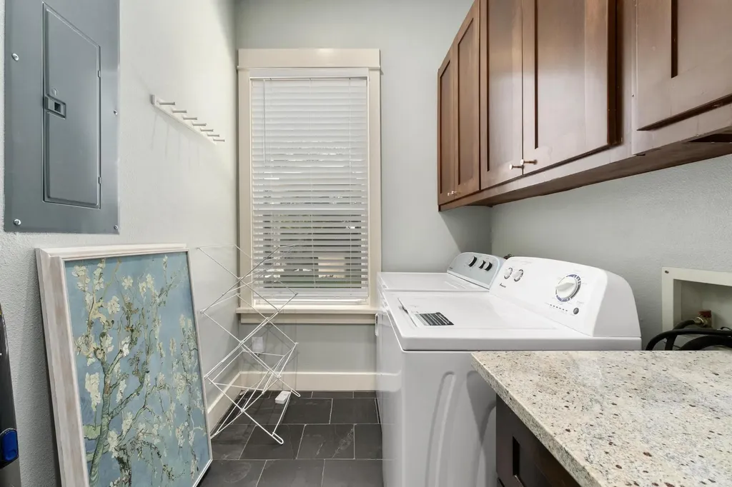 1008 W 22nd Street Austin TX 78705