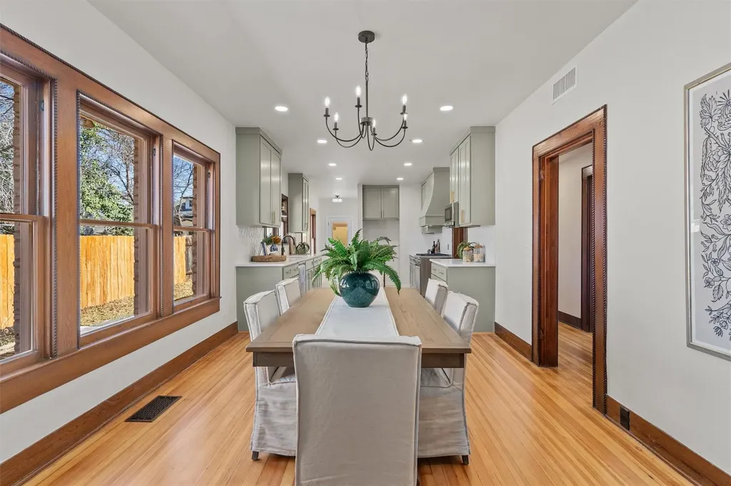 1605 S Austin Avenue Georgetown TX 78626