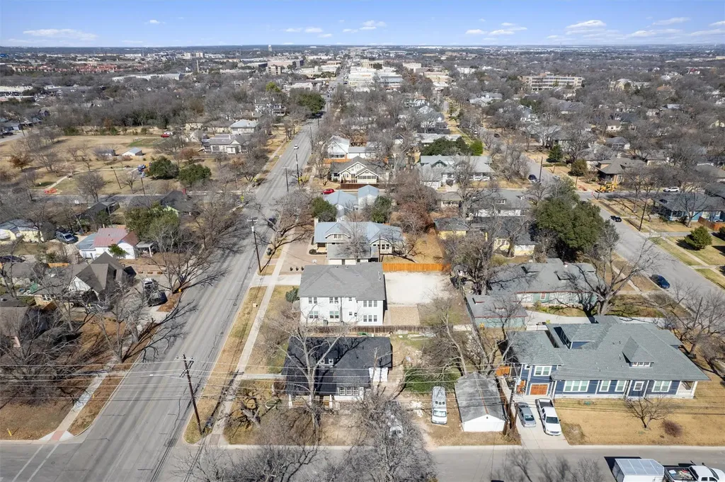 1605 S Austin Avenue Georgetown TX 78626