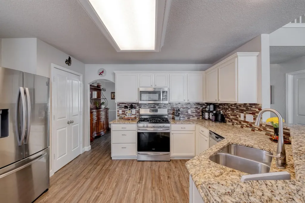 8709 Glen Canyon Drive Round Rock TX 78681