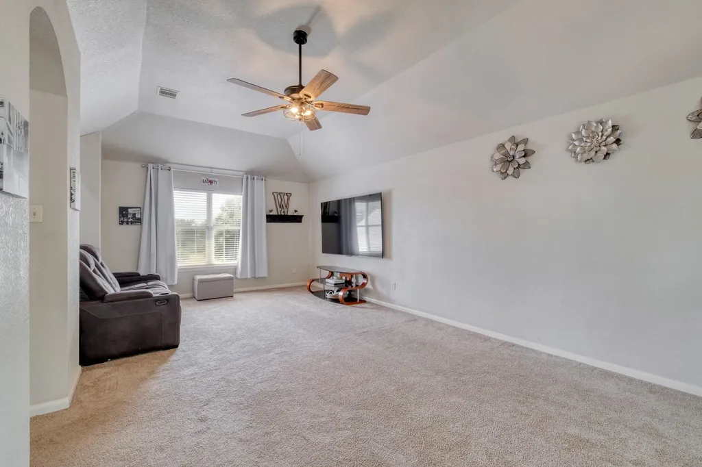 8709 Glen Canyon Drive Round Rock TX 78681