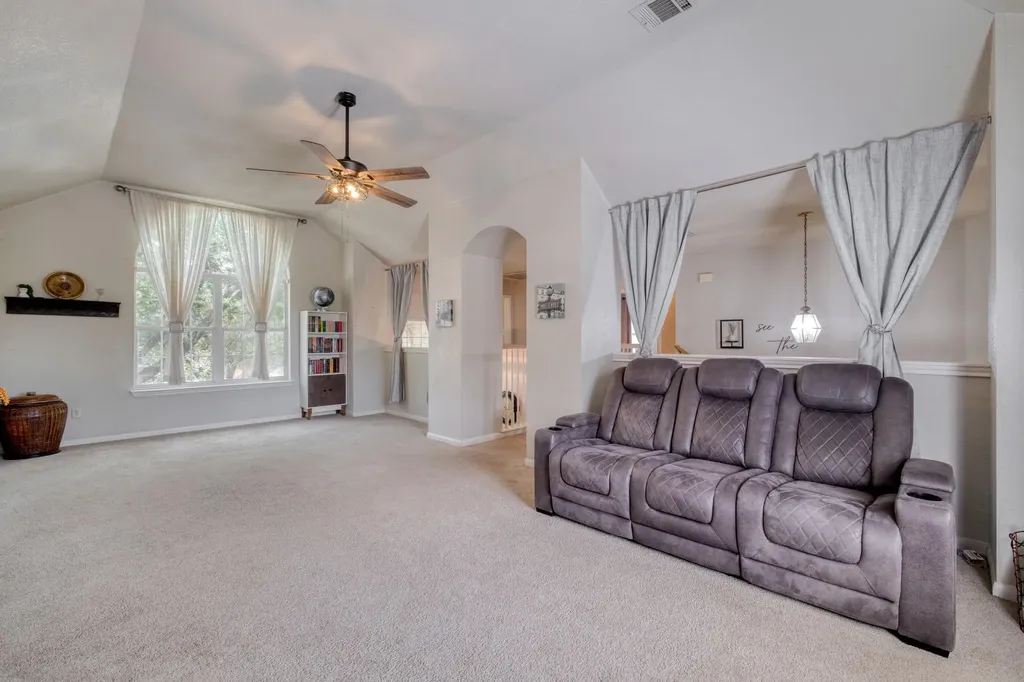 8709 Glen Canyon Drive Round Rock TX 78681