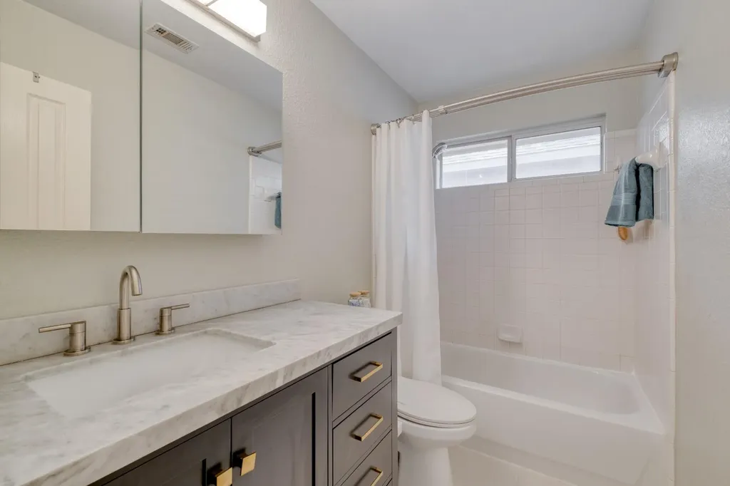 8709 Glen Canyon Drive Round Rock TX 78681