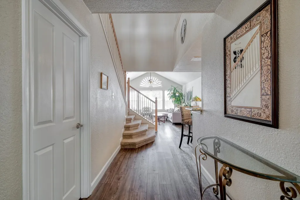 8709 Glen Canyon Drive Round Rock TX 78681