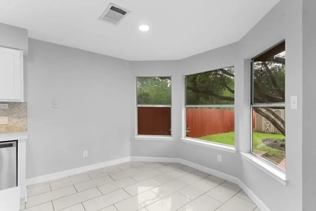 6200 La Naranja Lane Austin TX 78749