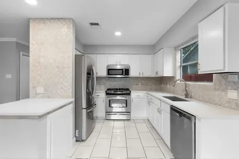 6200 La Naranja Lane Austin TX 78749