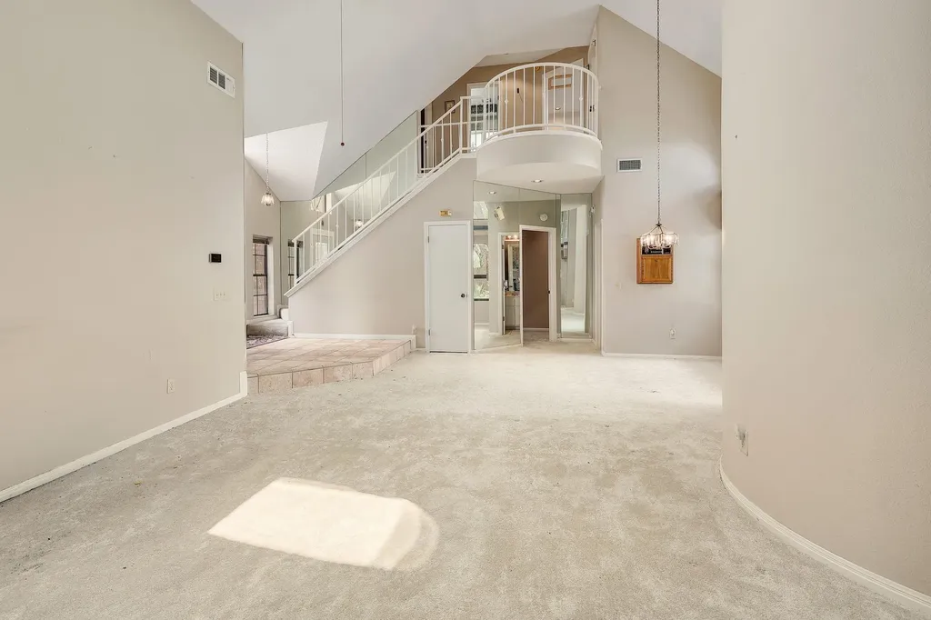 2202 Warfield Way Austin TX 78728