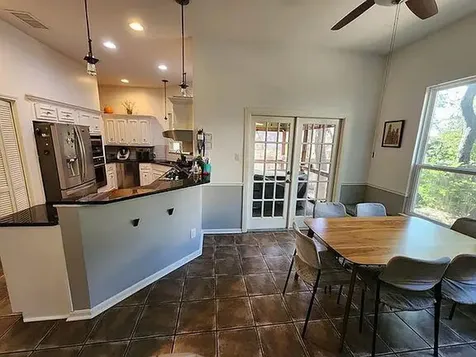7203 Desert Rose Cove Austin TX 78750
