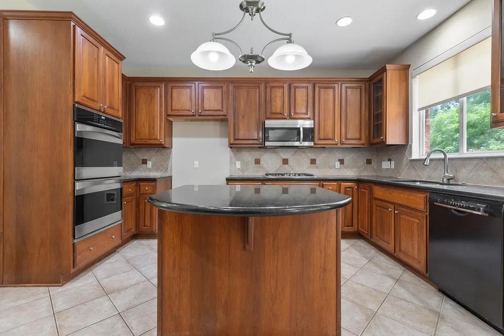 2227 Buena Vista Lane Round Rock TX 78665