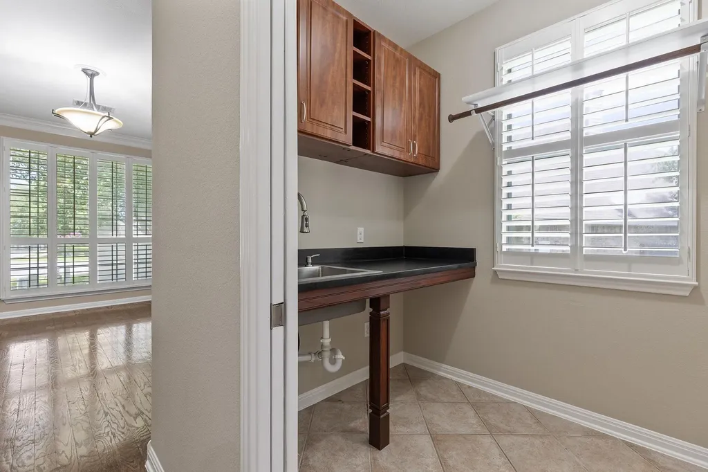 2227 Buena Vista Lane Round Rock TX 78665