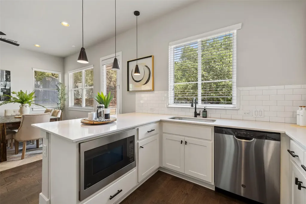 314 Virtus Bend Austin TX 78748