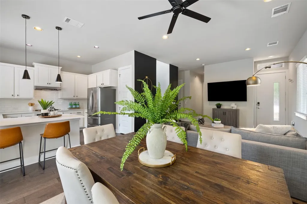 314 Virtus Bend Austin TX 78748