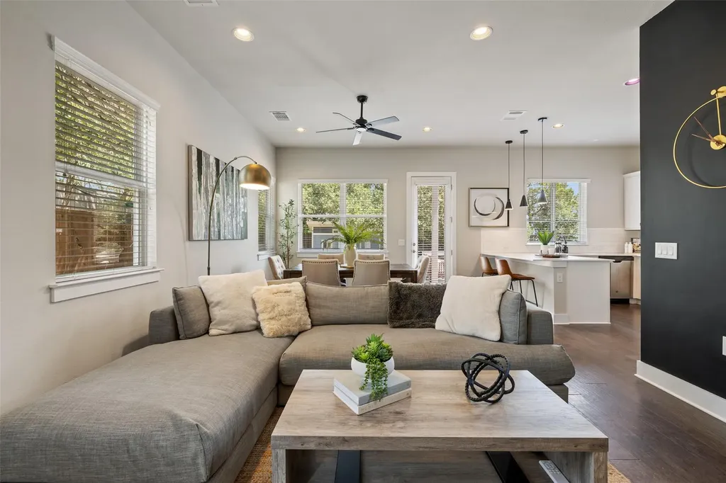 314 Virtus Bend Austin TX 78748