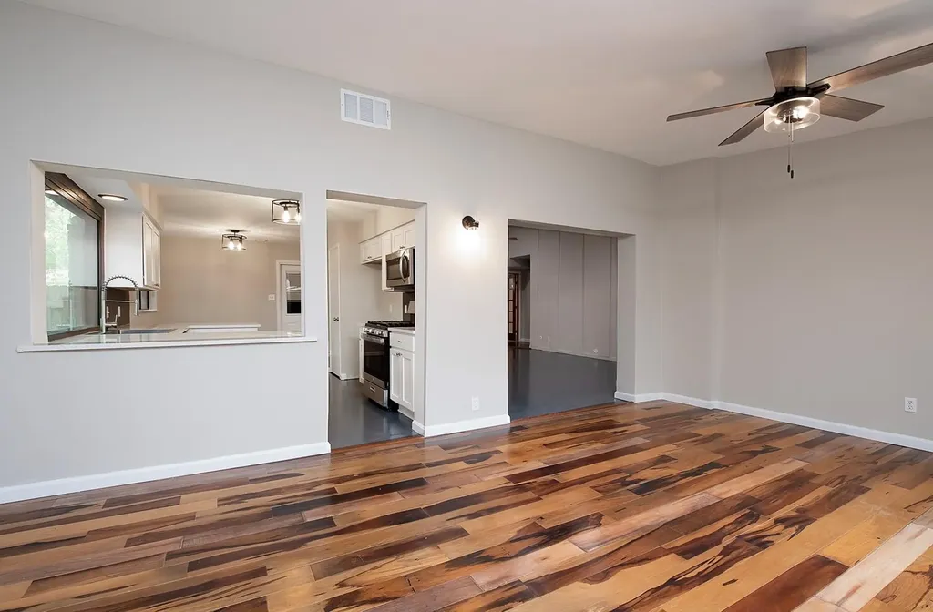 9207 Hunters Trace Austin TX 78758