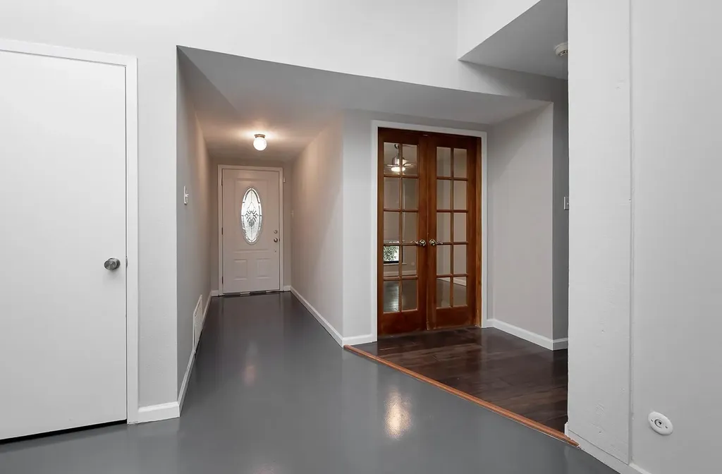 9207 Hunters Trace Austin TX 78758
