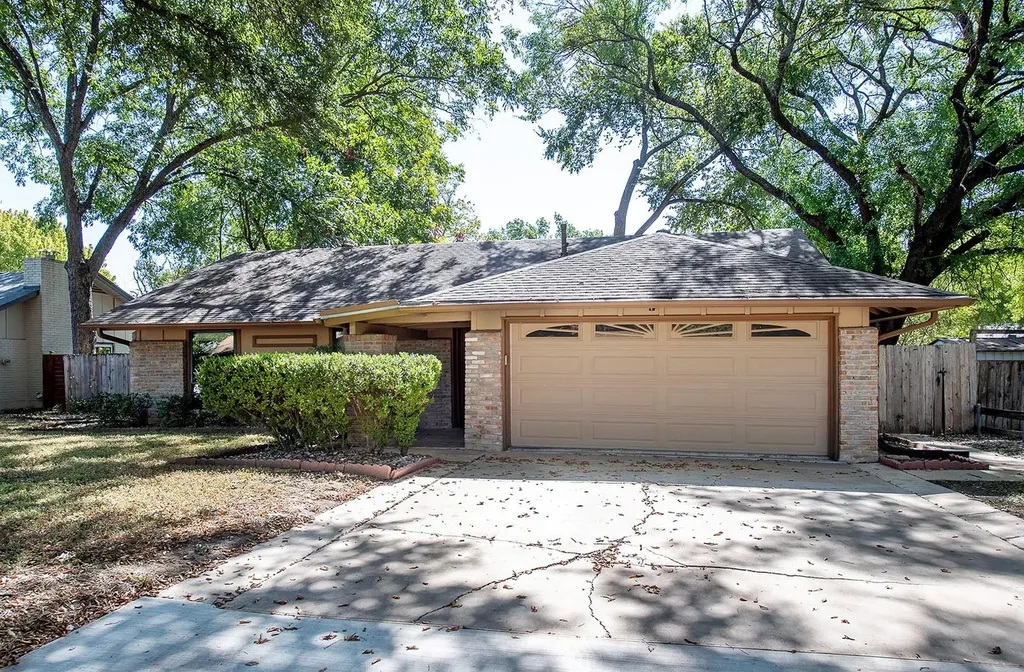 9207 Hunters Trace Austin TX 78758
