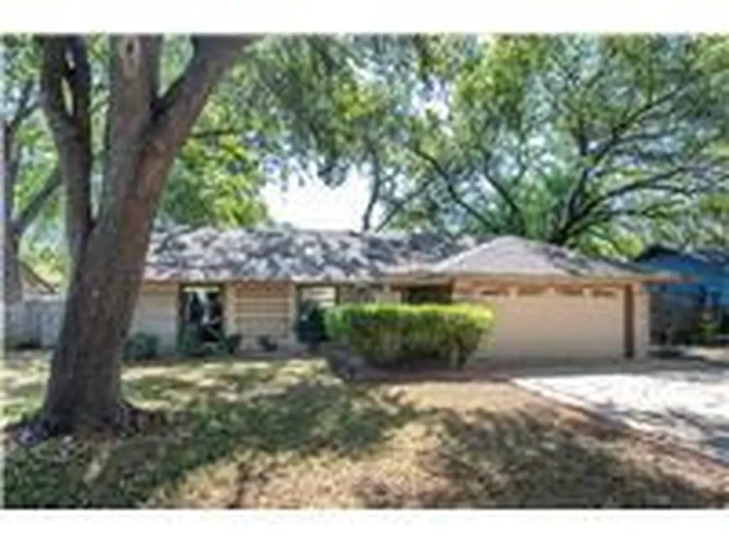 9207 Hunters Trace Austin TX 78758