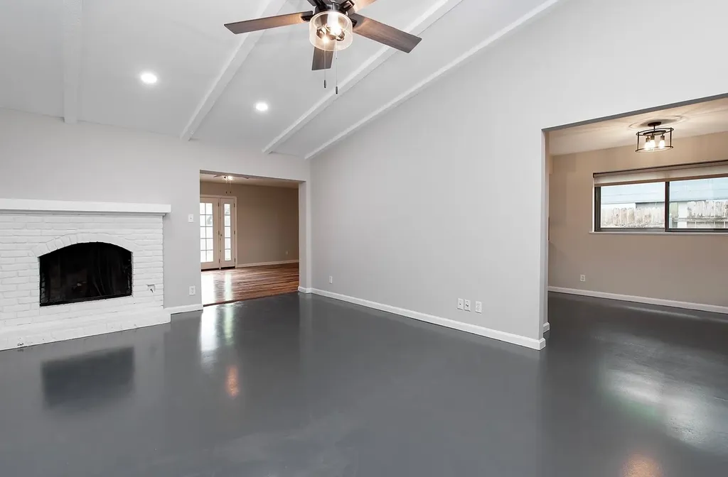 9207 Hunters Trace Austin TX 78758