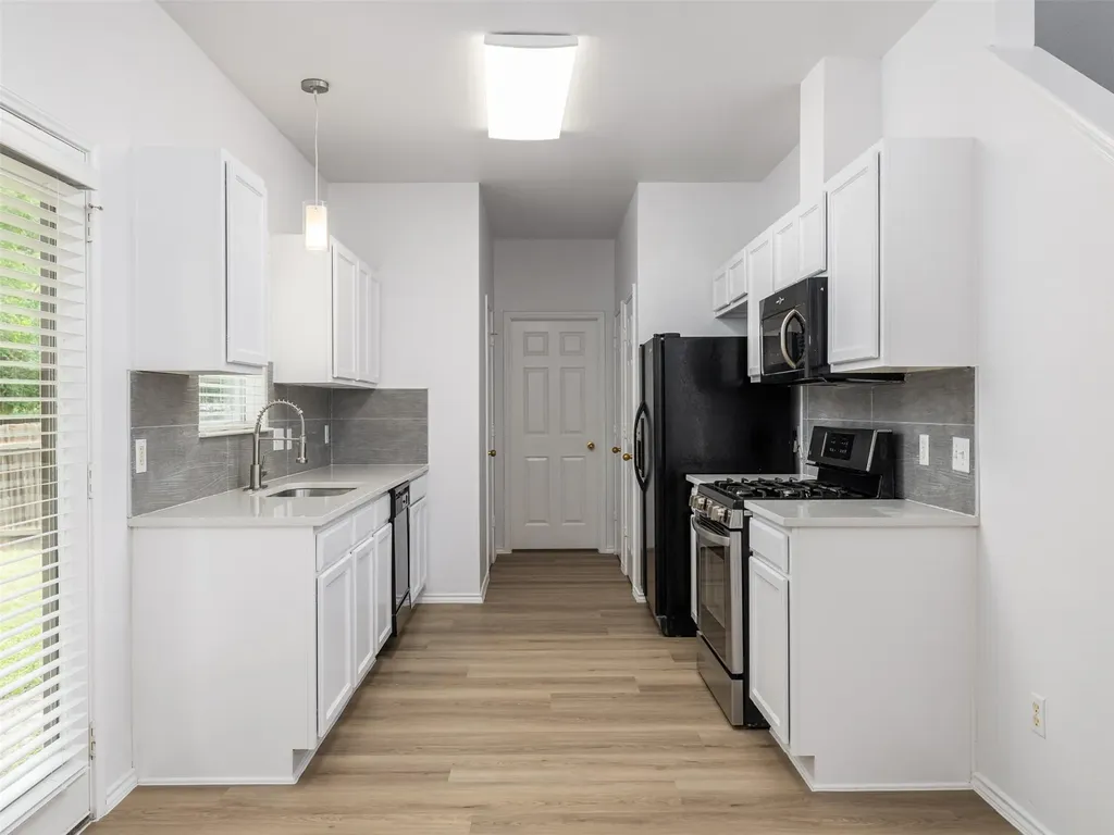 11816 Dave Silk Drive Austin TX 78748