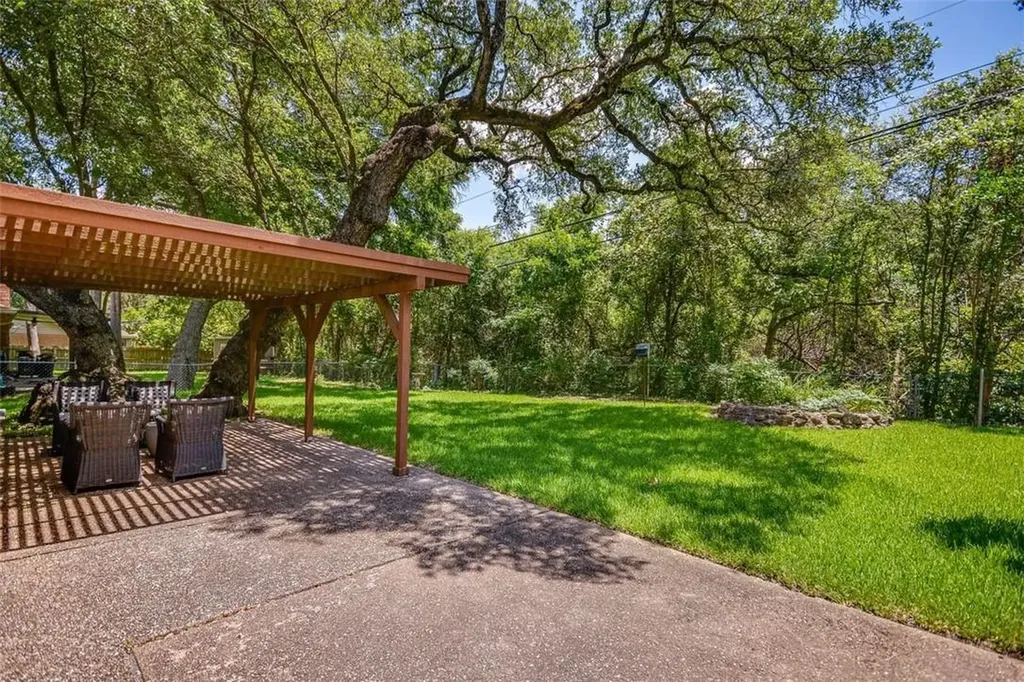 11012 Alhambra Drive Austin TX 78759