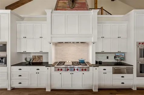 1450 Los Escondidos Street Marble Falls TX 78654