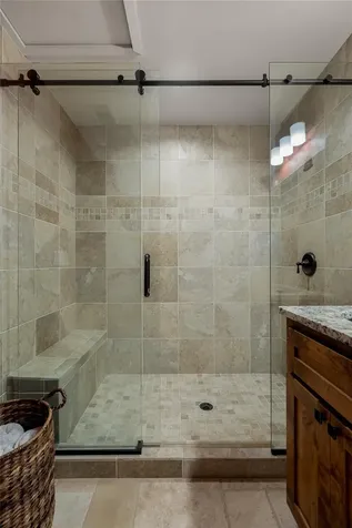 1450 Los Escondidos Street Marble Falls TX 78654