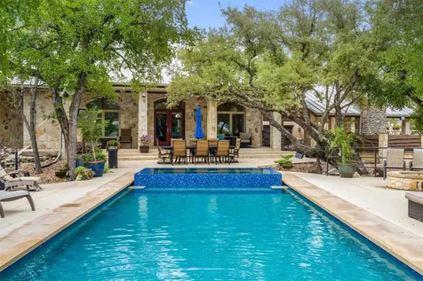 1450 Los Escondidos Street Marble Falls TX 78654