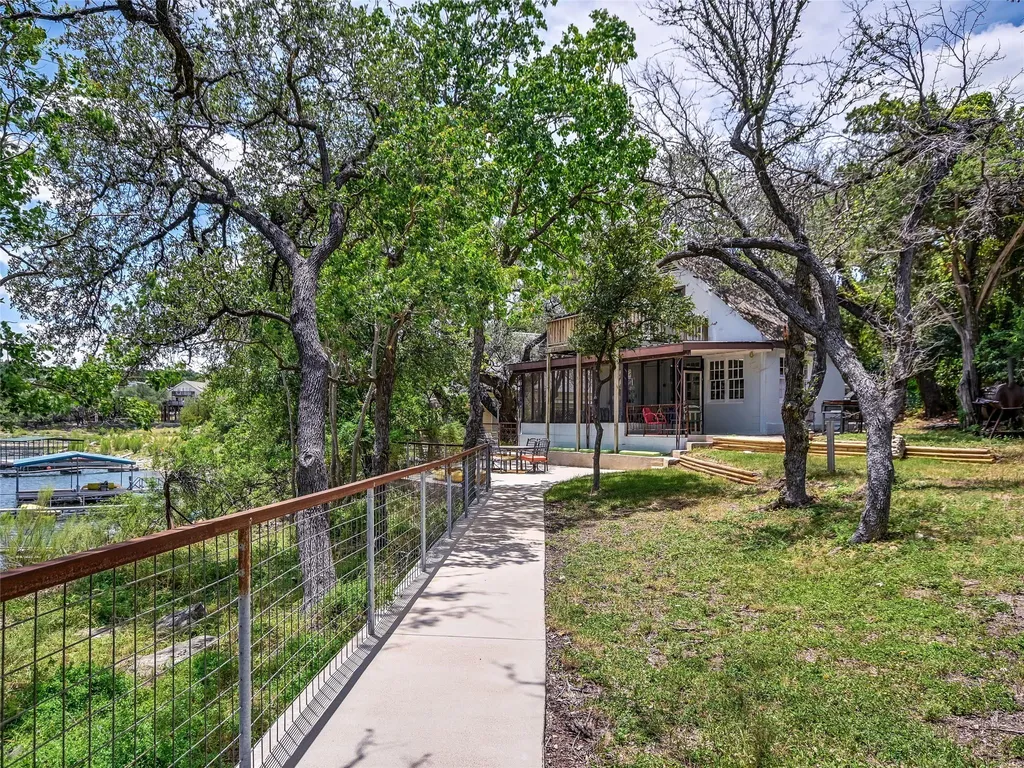 16809 Hurst Creek Circle Austin TX 78734