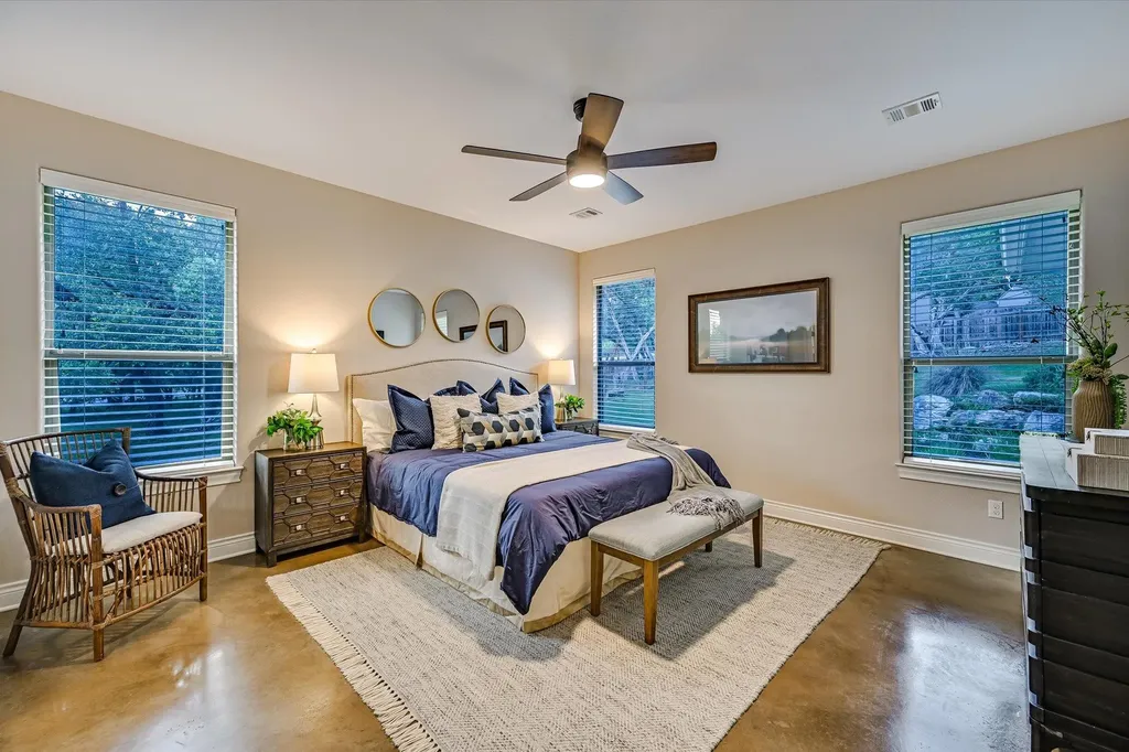 521 Cottonwood Creek Road Dripping Springs TX 78620