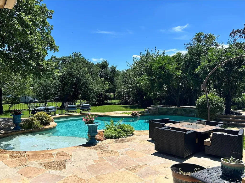 2611 Demona Drive Austin TX 78733