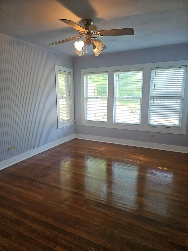 418 Wichita Street Lockhart TX 78644