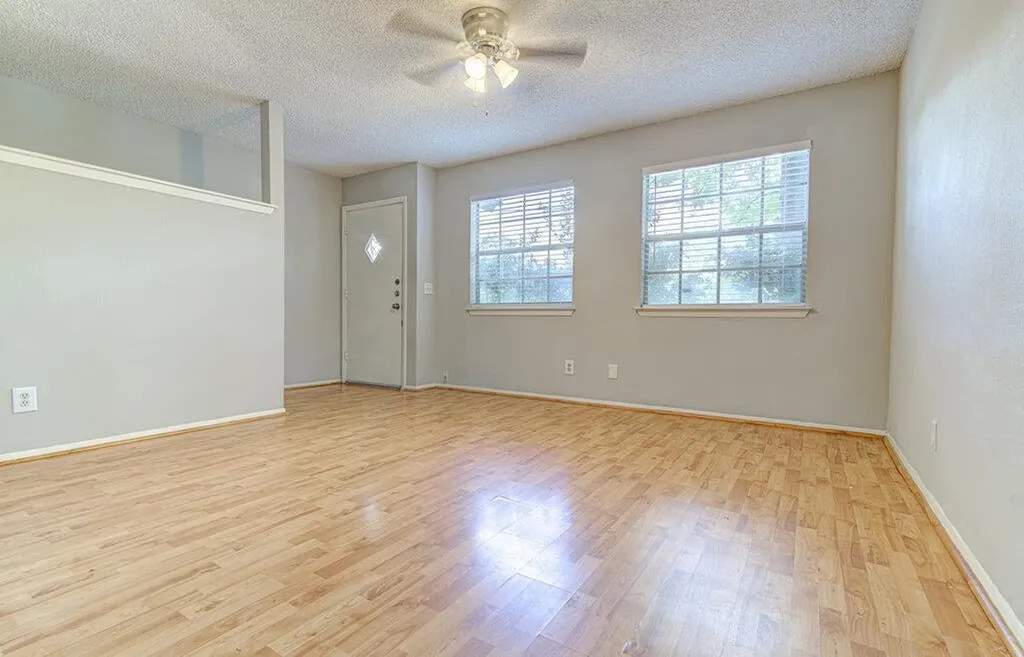 907 Taulbee Lane Austin TX 78757