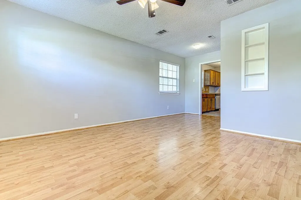 907 Taulbee Lane Austin TX 78757