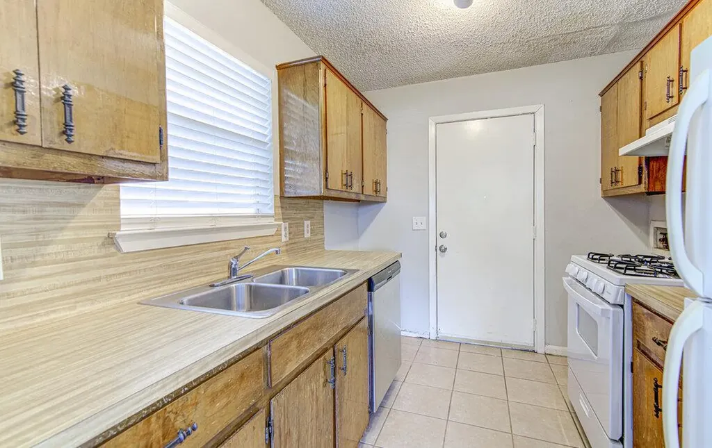 907 Taulbee Lane Austin TX 78757