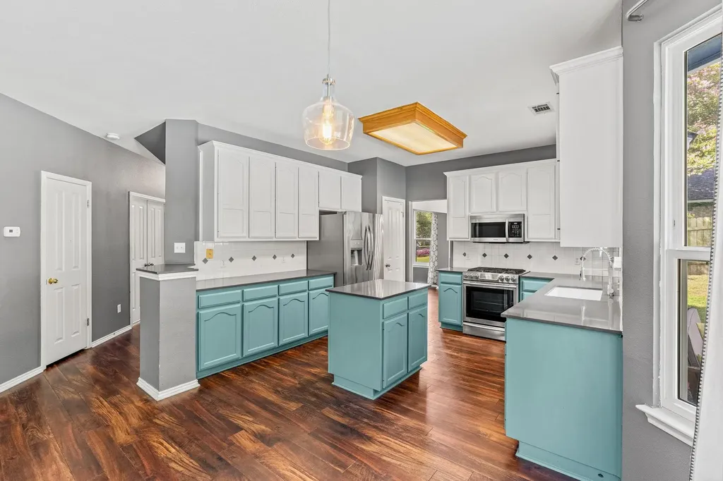 504 Pleasant Valley Drive Pflugerville TX 78660