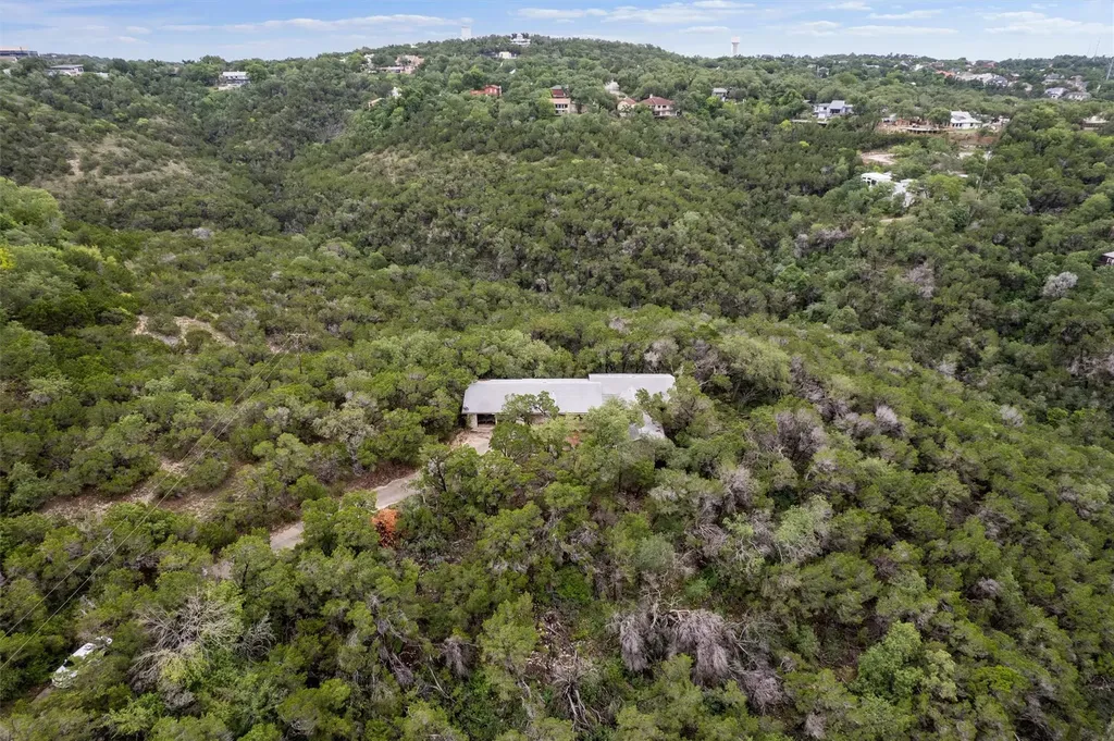 501 Drawbridge Road Austin TX 78746