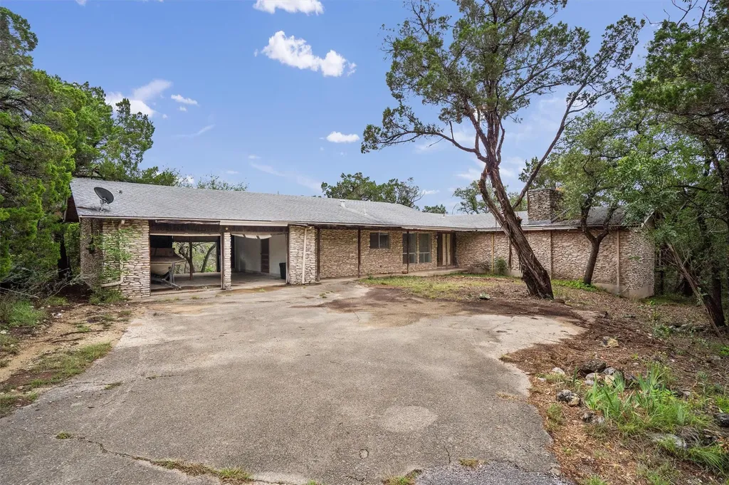 501 Drawbridge Road Austin TX 78746
