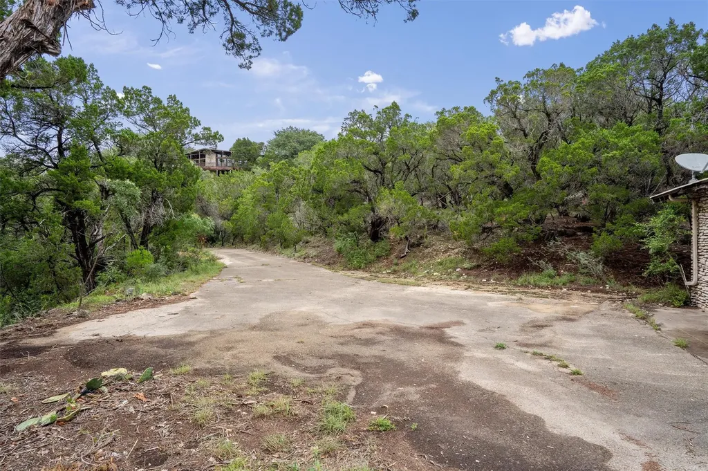 501 Drawbridge Road Austin TX 78746