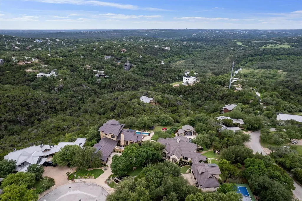 501 Drawbridge Road Austin TX 78746