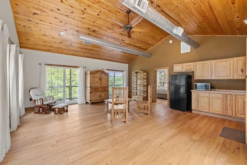 10800 Beach Road Leander TX 78641