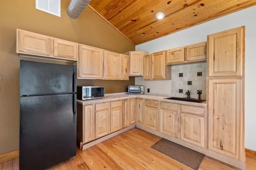 10800 Beach Road Leander TX 78641