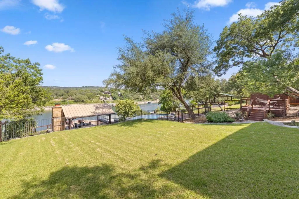 10800 Beach Road Leander TX 78641